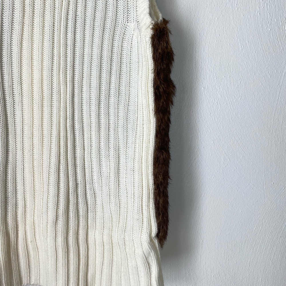 NWOT: Kim Rogers Petite Faux Fur Knit Vest. Brown/Ivory. Sz PS. - Picture 6 of 12